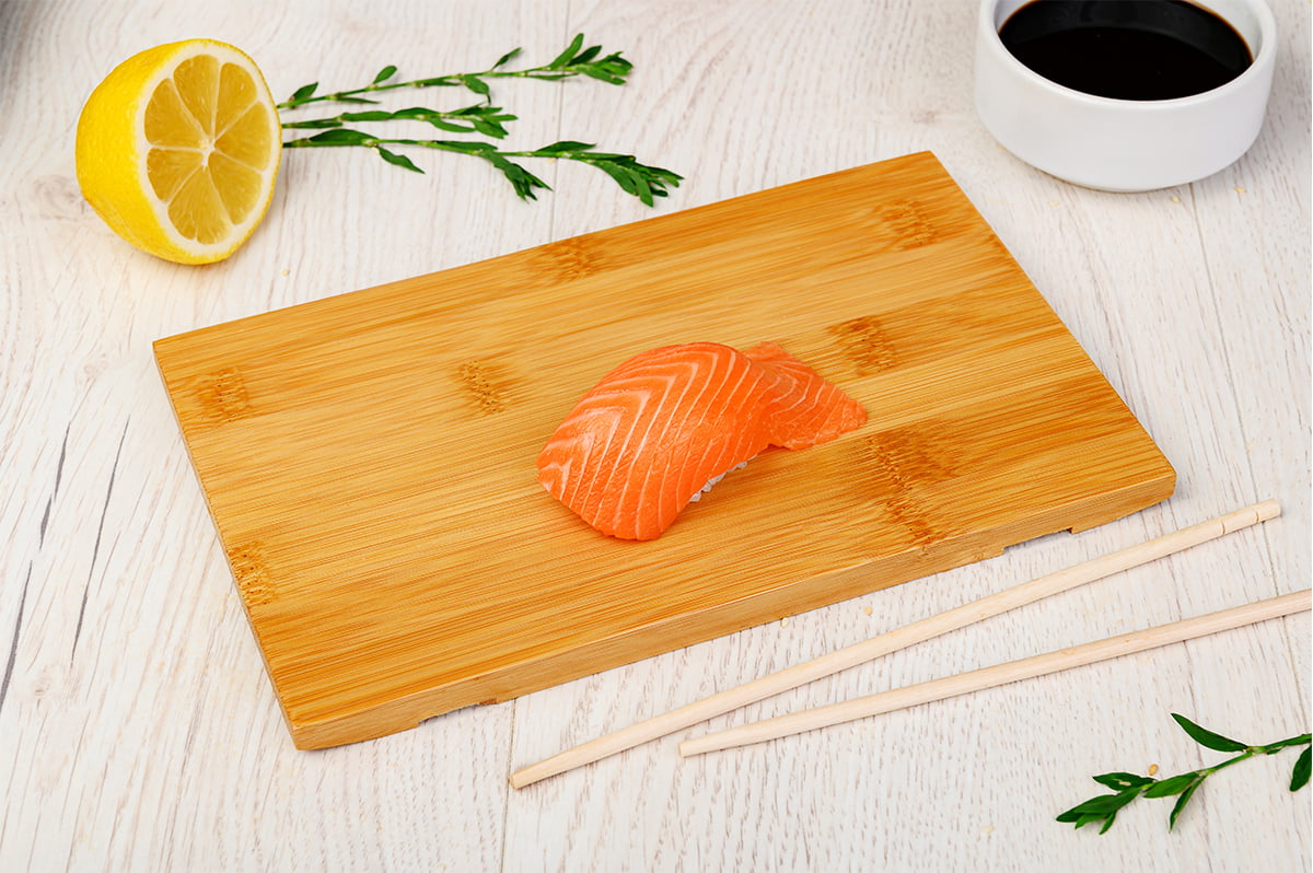 картинка Суши с лососем от магазина Sushi-Love